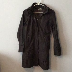 Athlete dressy rain jacket